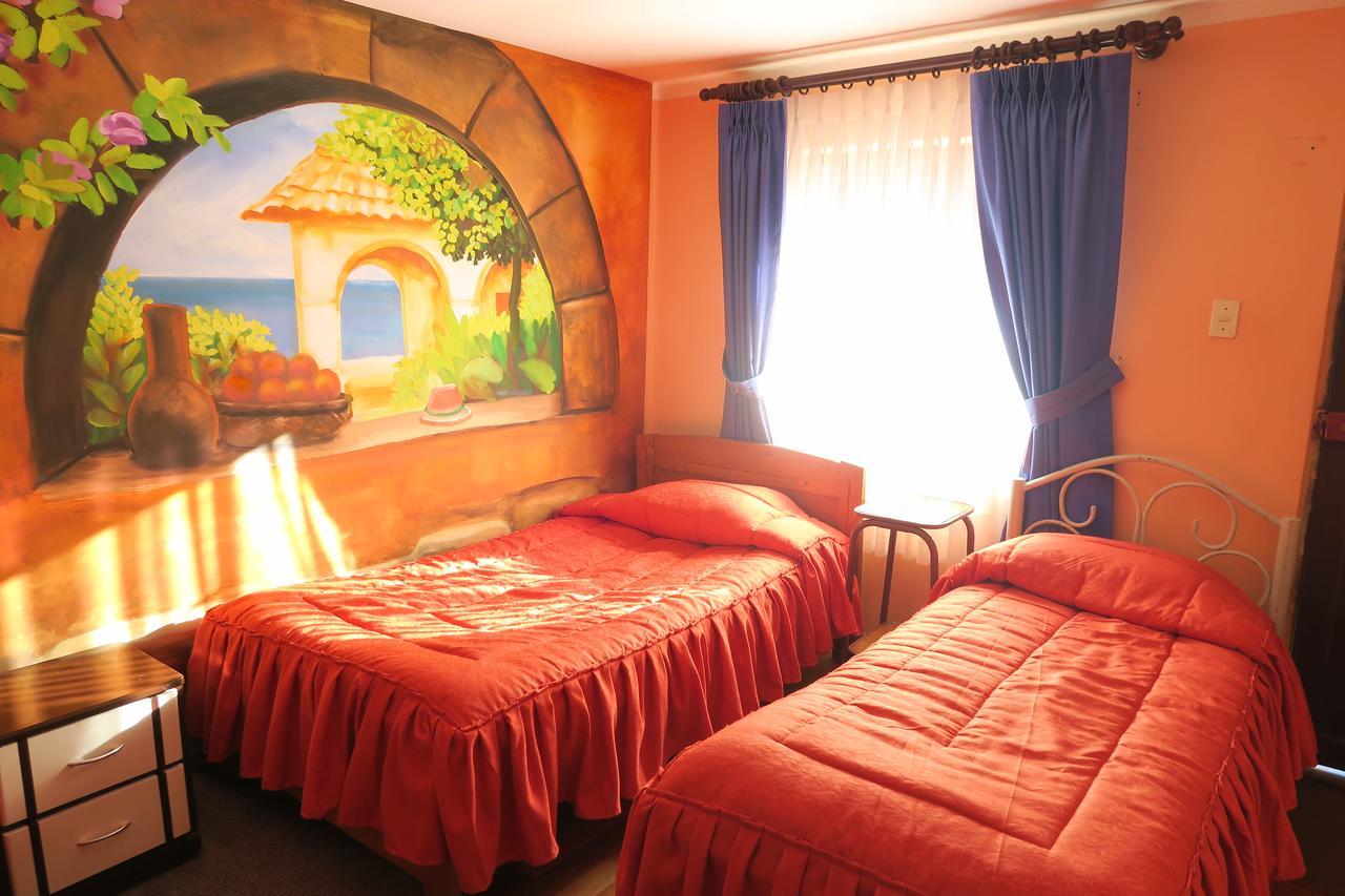 Hostal Florencia Copacabana  Exterior photo